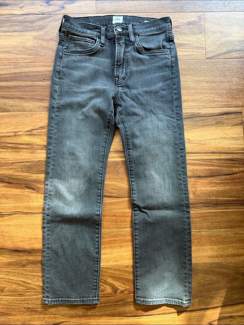 Edwin Slim Crop Jeans in Faded Black